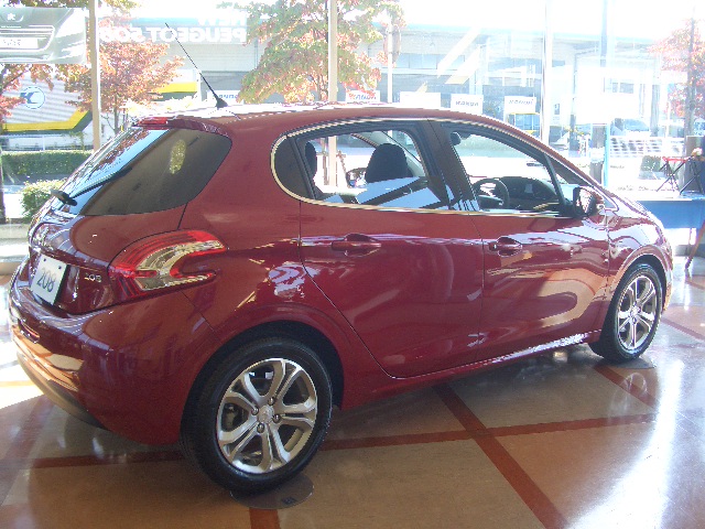 ショウルームに208展示