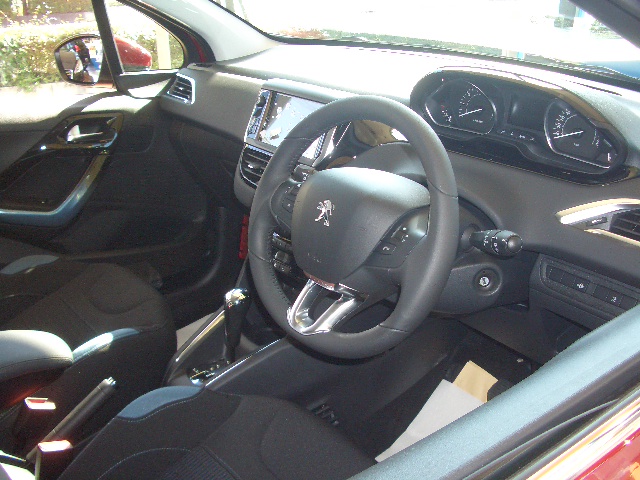 ショウルームに208展示