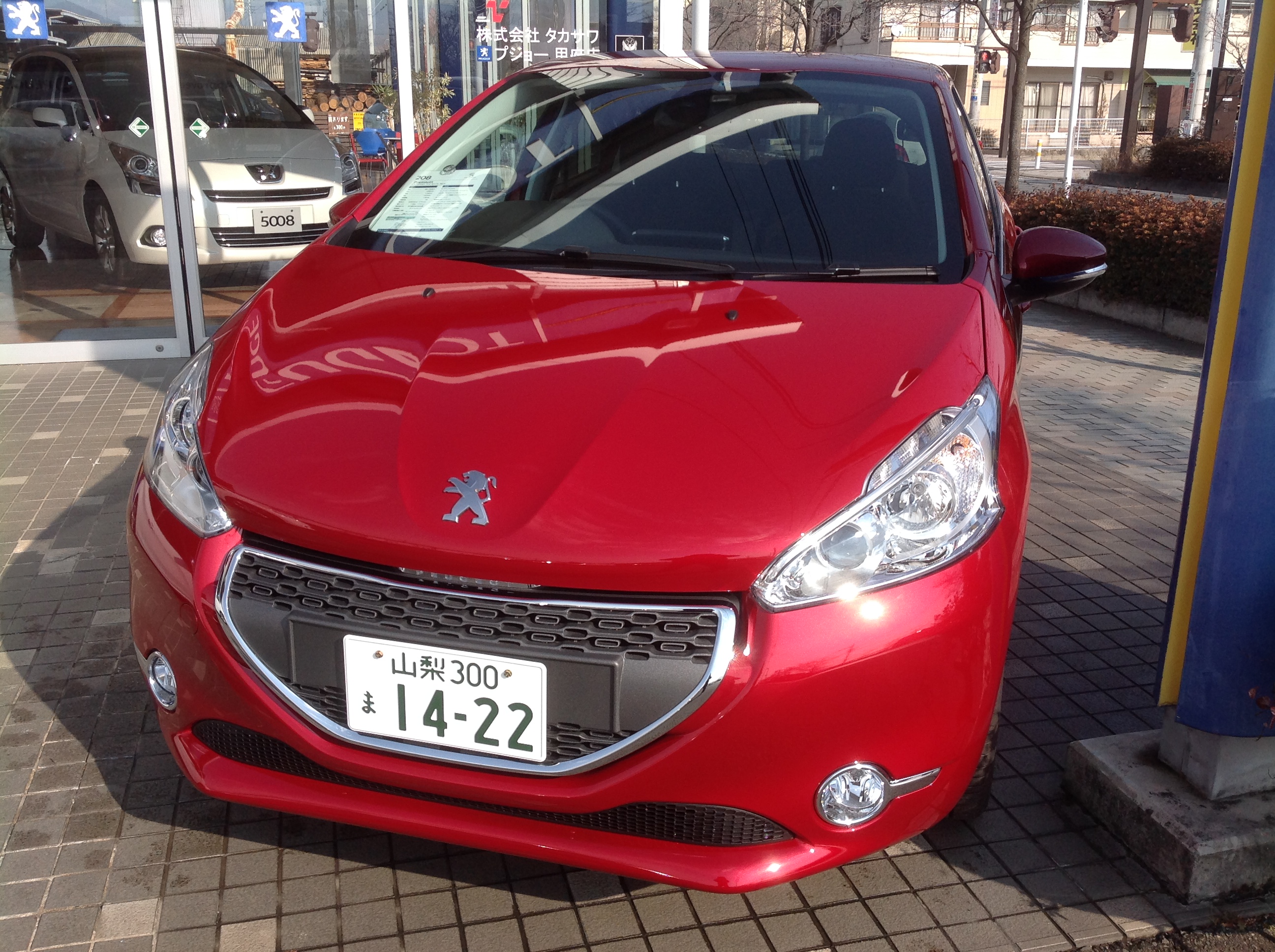 新仕様 208 試乗車ご用意致しました