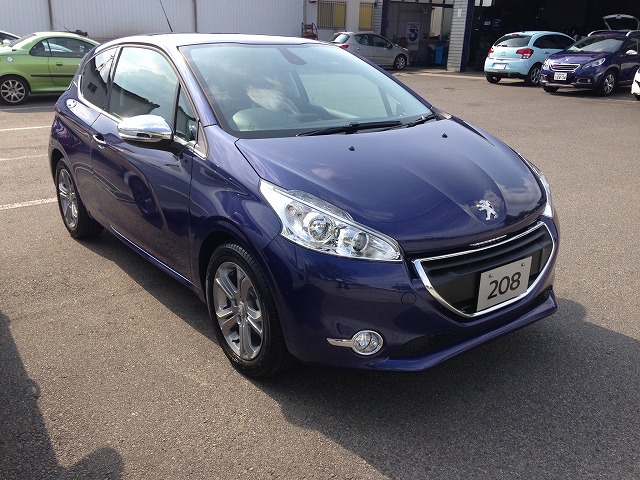 PEUGEOT208揃っています！