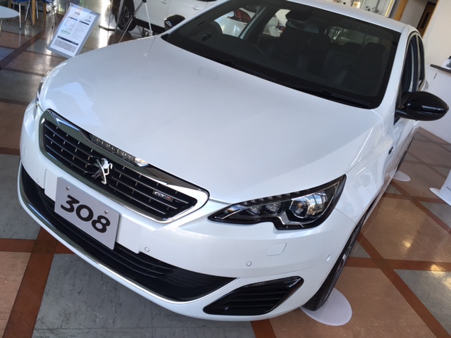 【ショールーム入れ替え】ホワイト一色です！