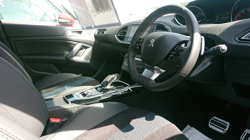 認定中古車はいかがですか 3・・・