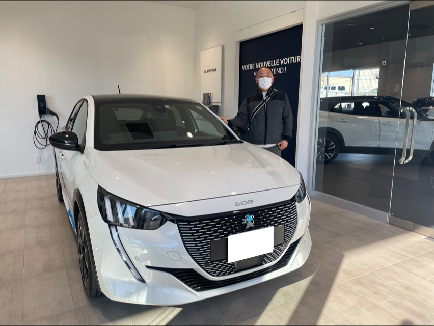 【ご納車】e208 GT T様