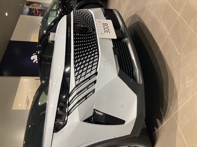 3008 COTY 10ベストカー受賞キャンペーン！！！